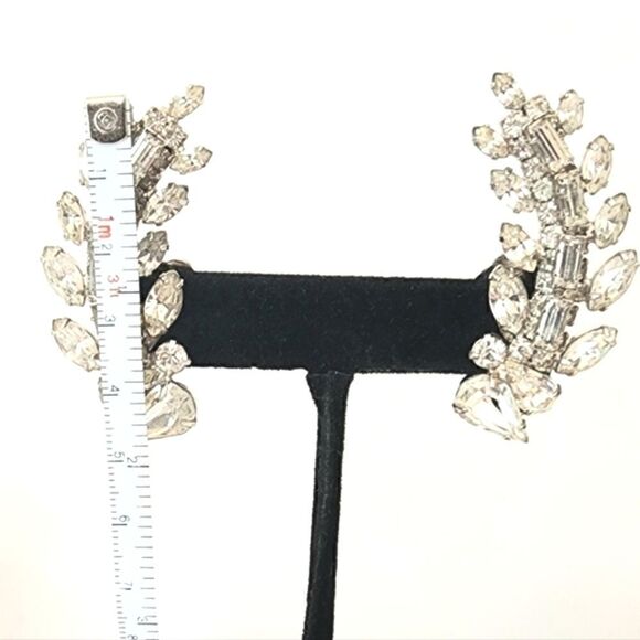 Vintage silver Crystal rhinestone climber earrings - Picture 11 of 16